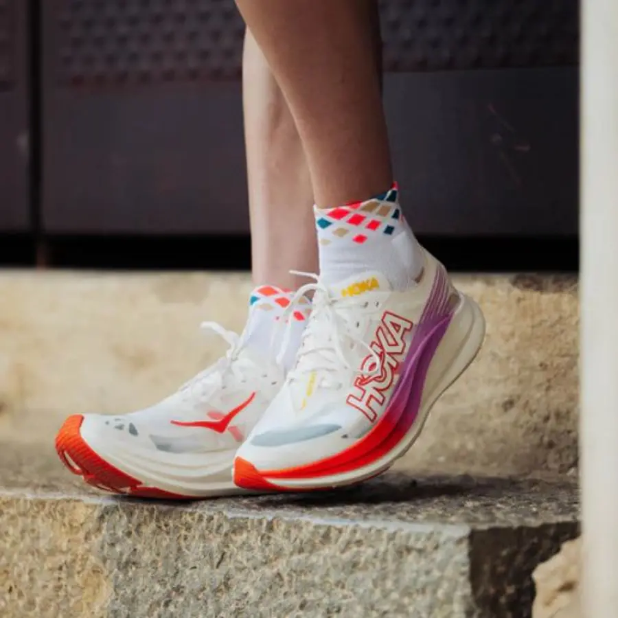 INCYLENCE Running Crystal short