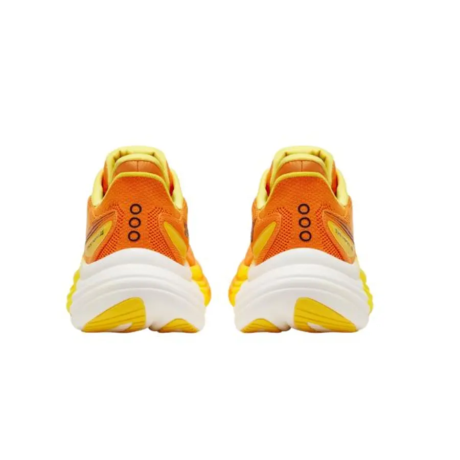 SAUCONY Triumph 24 M