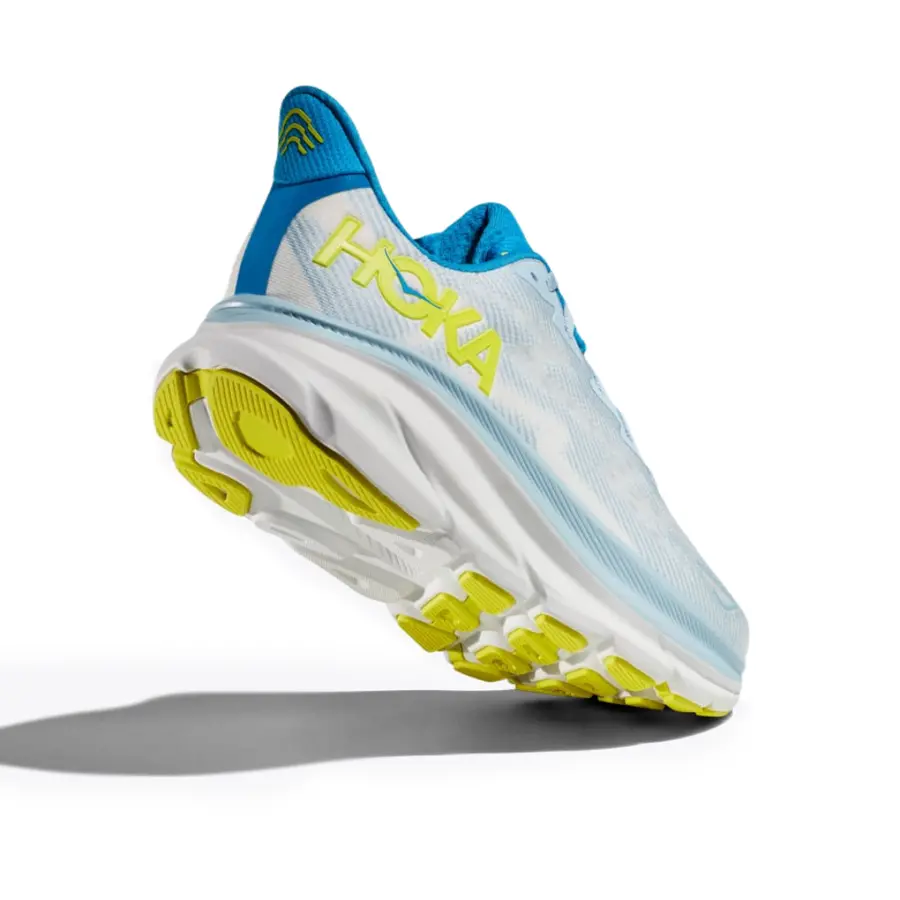 HOKA Clifton 9 M