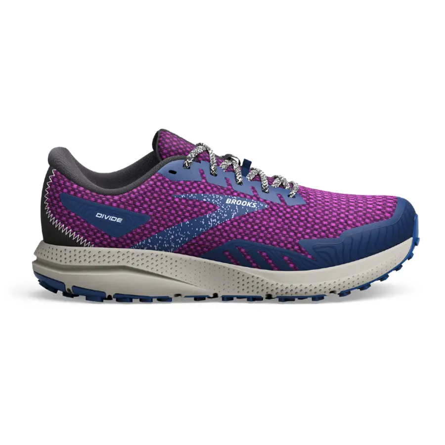 BROOKS Divide 4 W