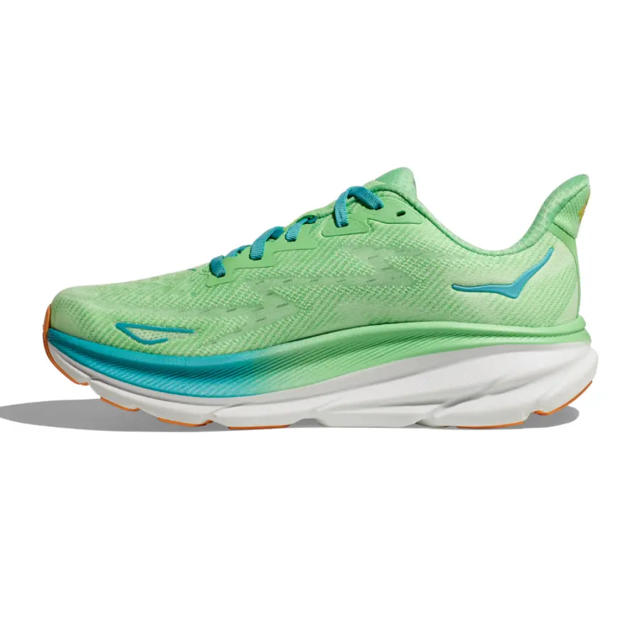 HOKA Clifton 9 M