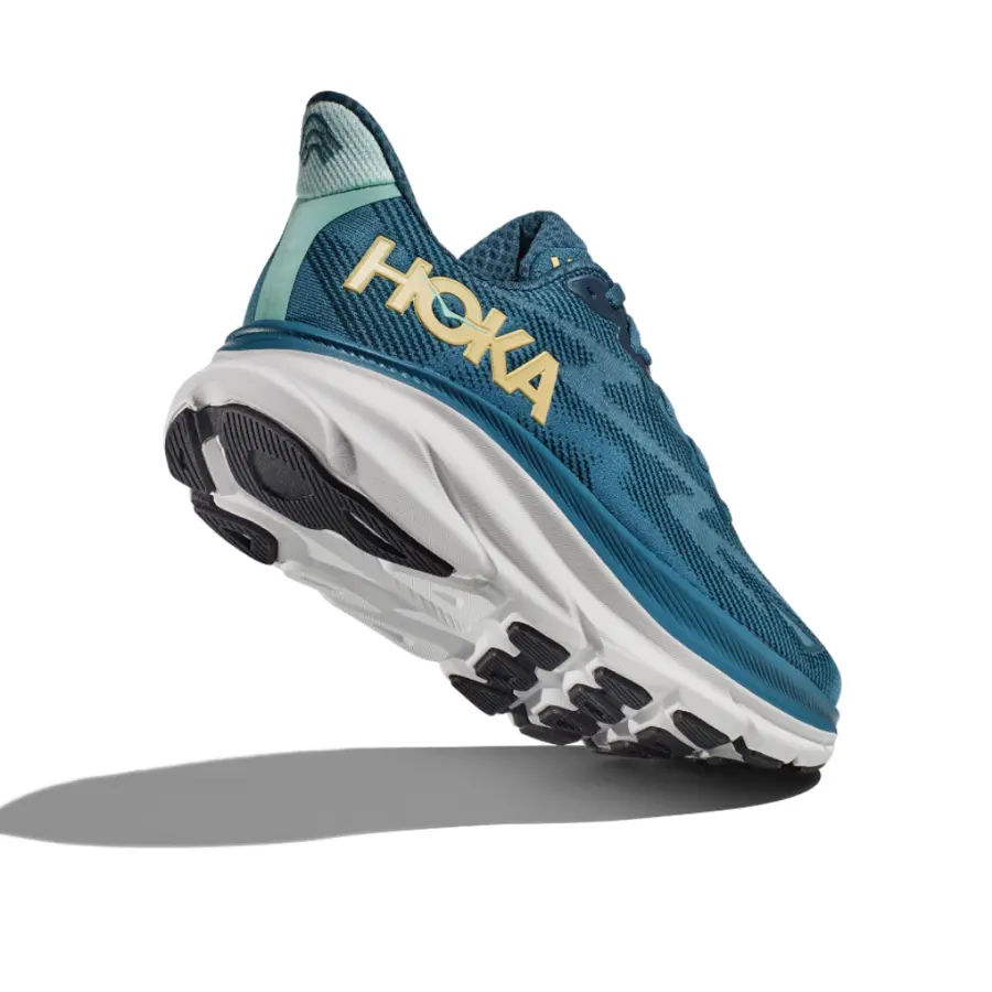 HOKA Clifton 9 M